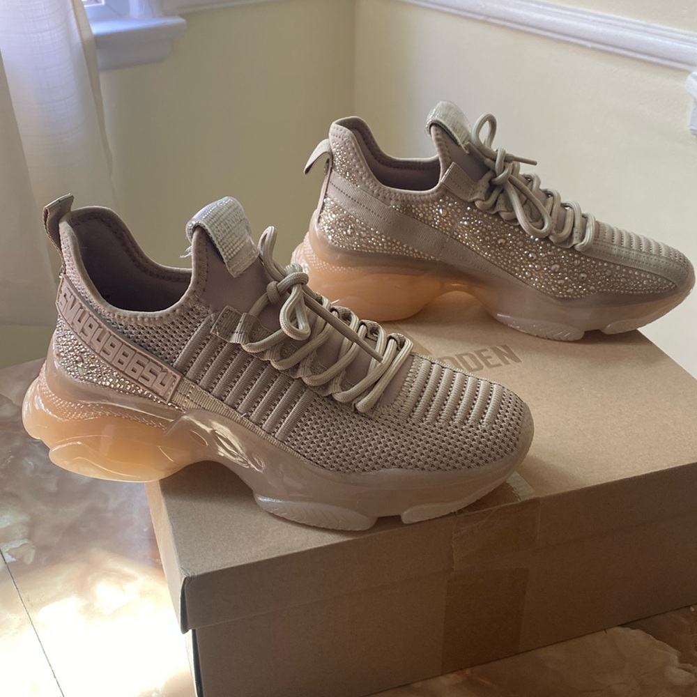 Steve Madden Maxima sneakers